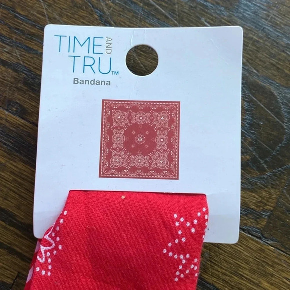 NWT Time and Tru Red Bandana - Picture 2 of 3